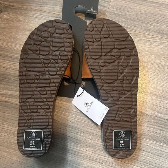 Volcom Brown simple Slide Sandals - Picture 3 of 3